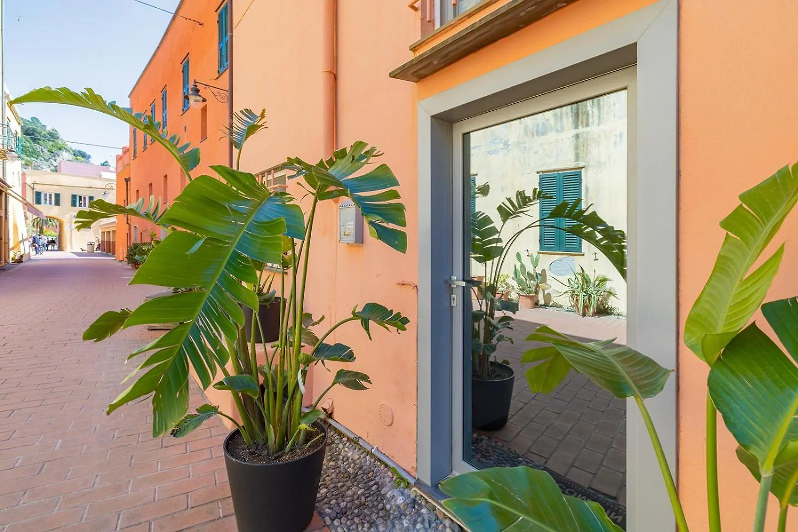 Apartment The Beach One Varigotti